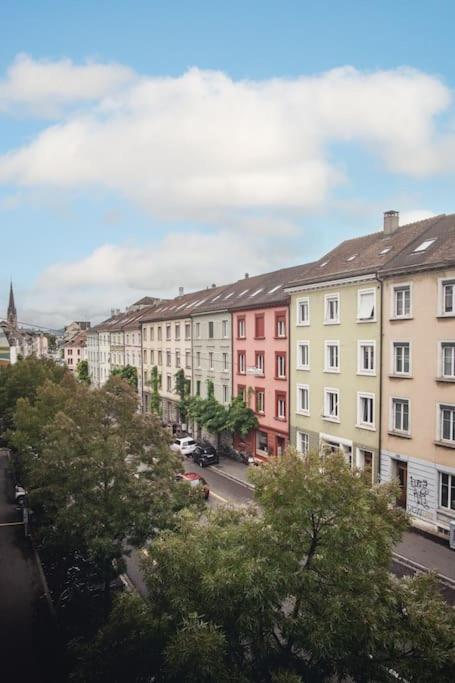 Spacious Apartment Next To Rhine バーゼル エクステリア 写真